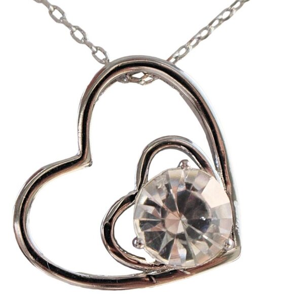 New in Box - Lesa Michele Jewels -Floating Heart Pendant with Swarkovski Crystal - Picture 5 of 5